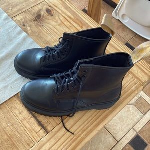 1460 Vegan Bex Mono Dr. Martens